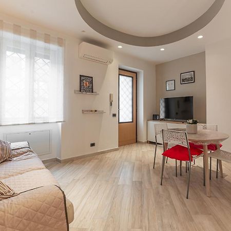 Il Nido Di Roma - Ospedale Gemelli & Garden Apartman Kültér fotó